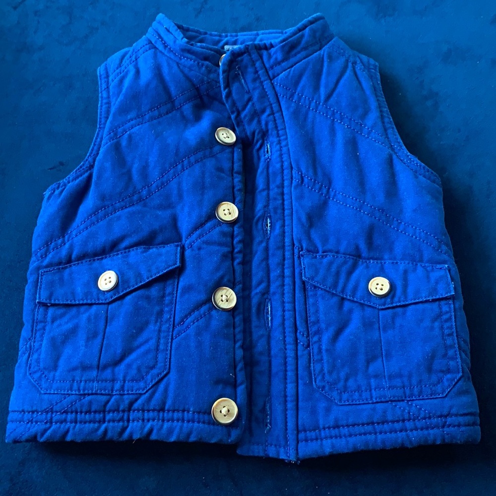 12m Oshkosh vest!!
